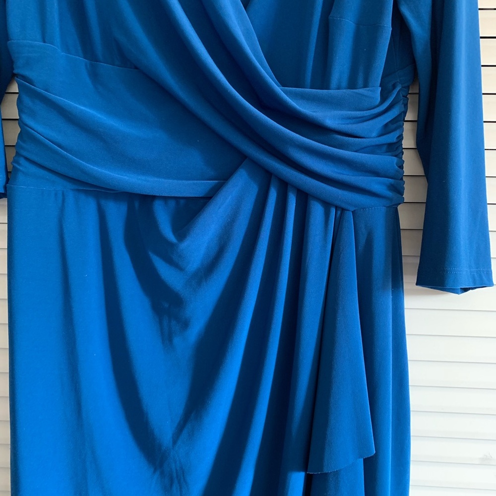 Dress - Picture 2 of 6